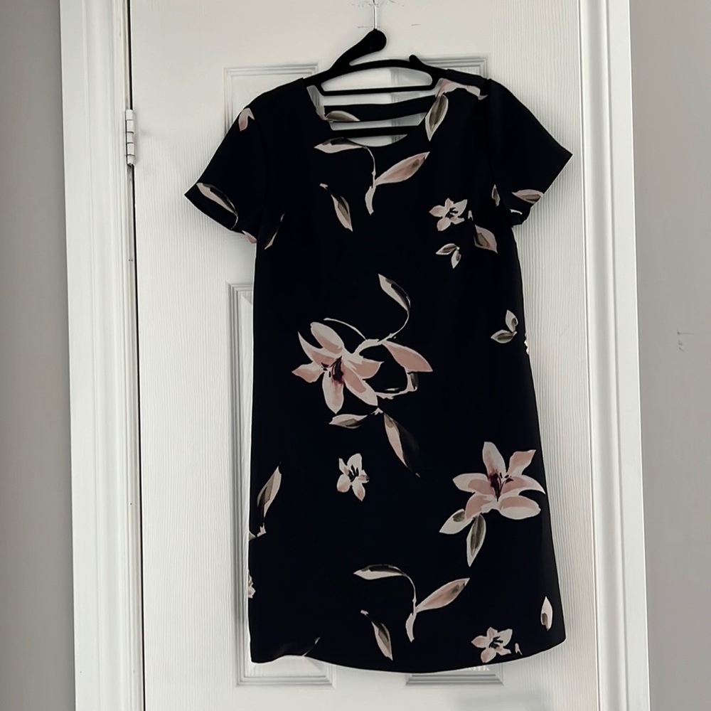 DYNAMITE MINI DRESS
